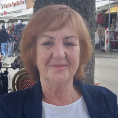 Nilgün Derinöz, Inhaberin von NIL Änderungsatelier & Reinigungsservice